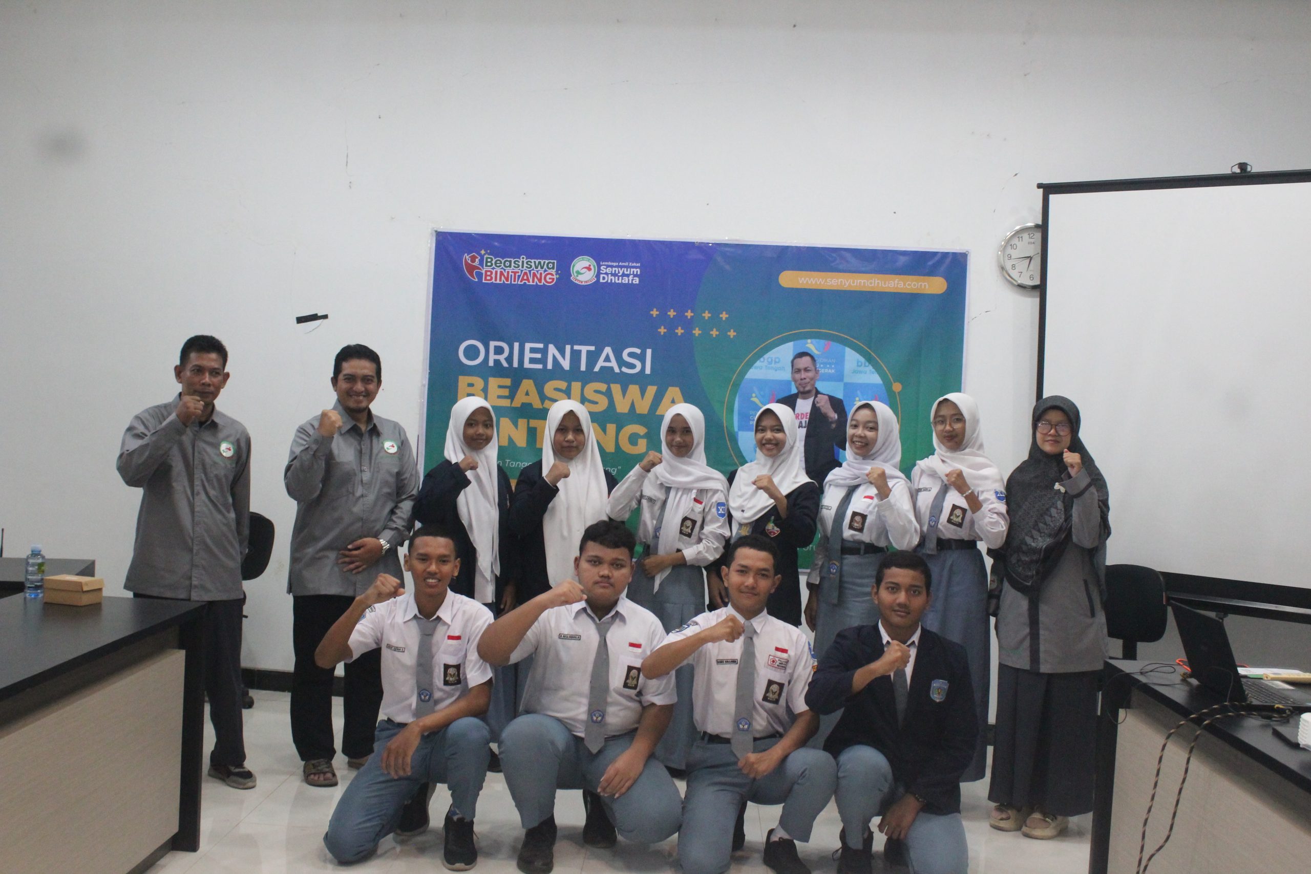 10 Siswa Resmi Menjadi Penerima Beasiswa BINTANG 2025